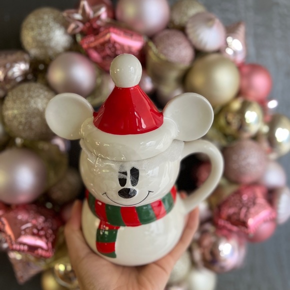 ✨NEW🎁Mickey Mouse Snowman 2022 Christmas Mug with Topper 🐭 - Picture 6 of 8